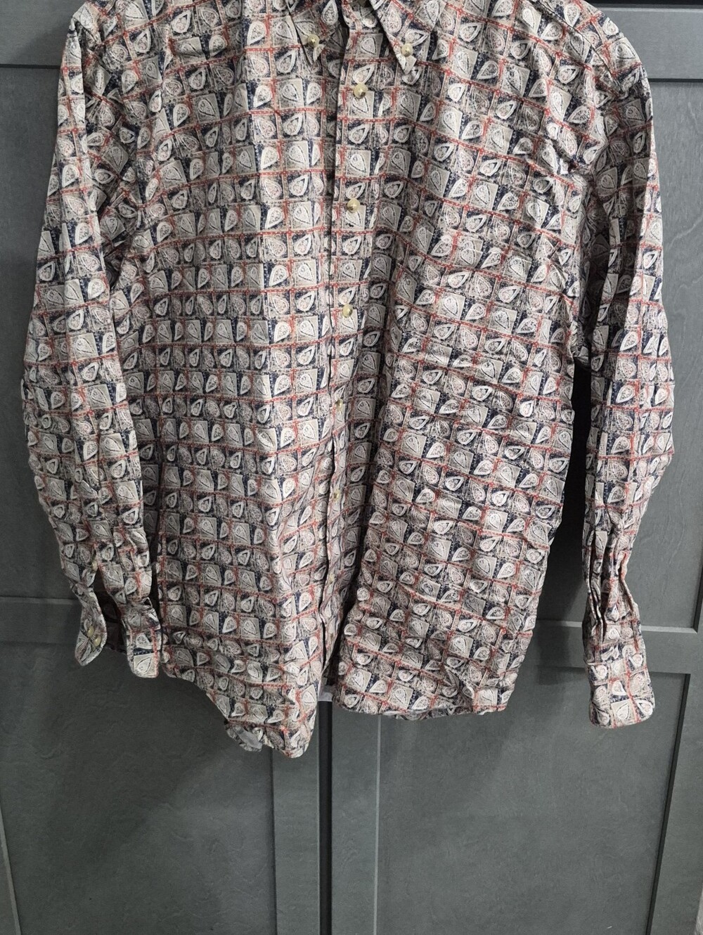Natural Issue Wrinkle Free Button Up Longsleeve
